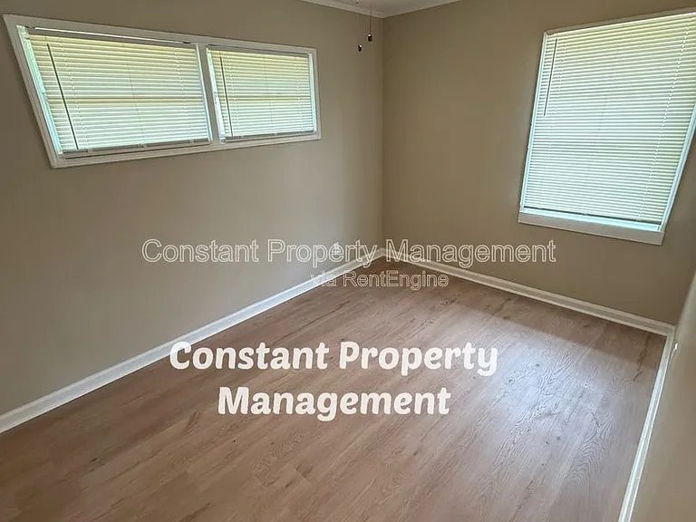 4233 Elkan Ave — Photo 7