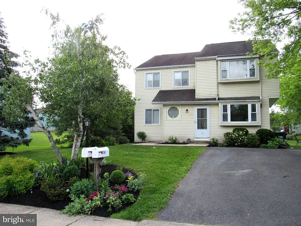 1st image of 244 Florence Dr