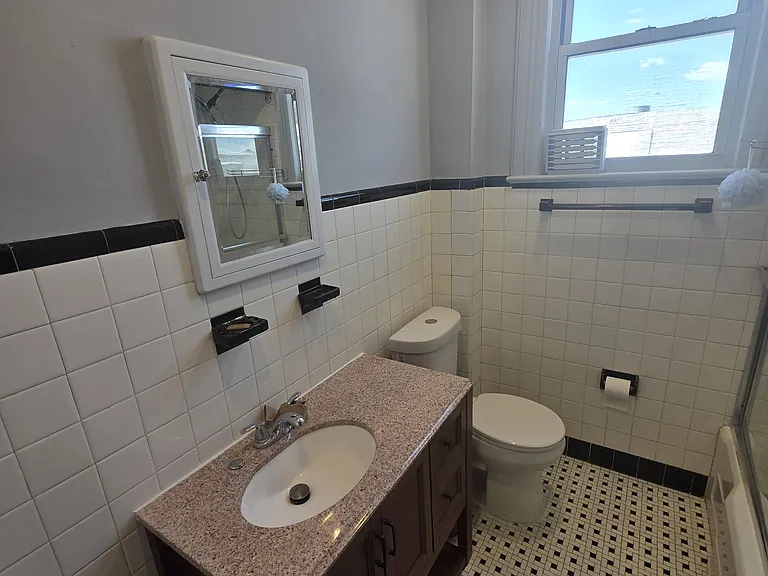 595 67th St #2 — Photo 7