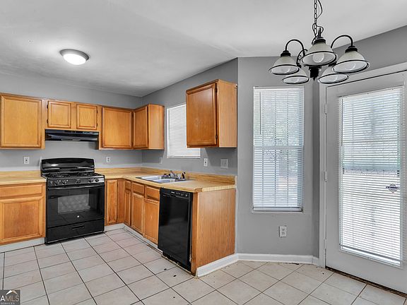5th image of 2986 Kenville Ln