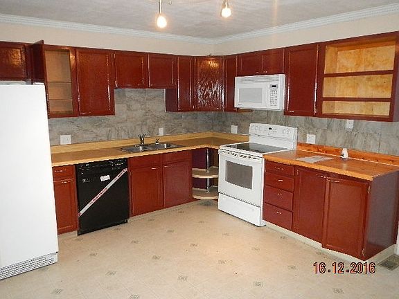 4th image of 1078 Shoshone Dr