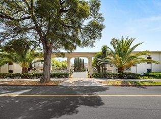 1825 Chapala St, Santa Barbara, CA 93101