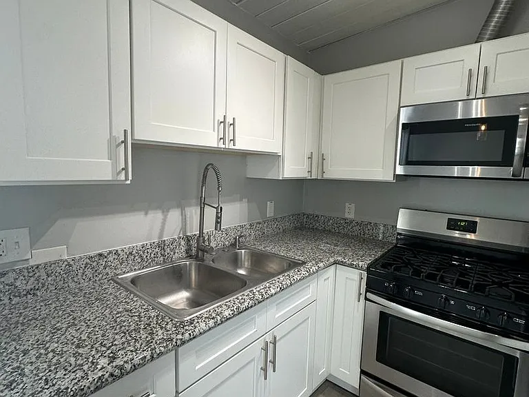 4533 Contour Blvd. — Photo 37