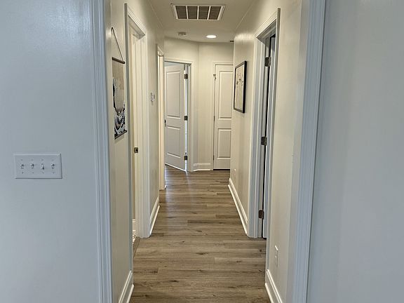5th image of 613 Lockeland Way