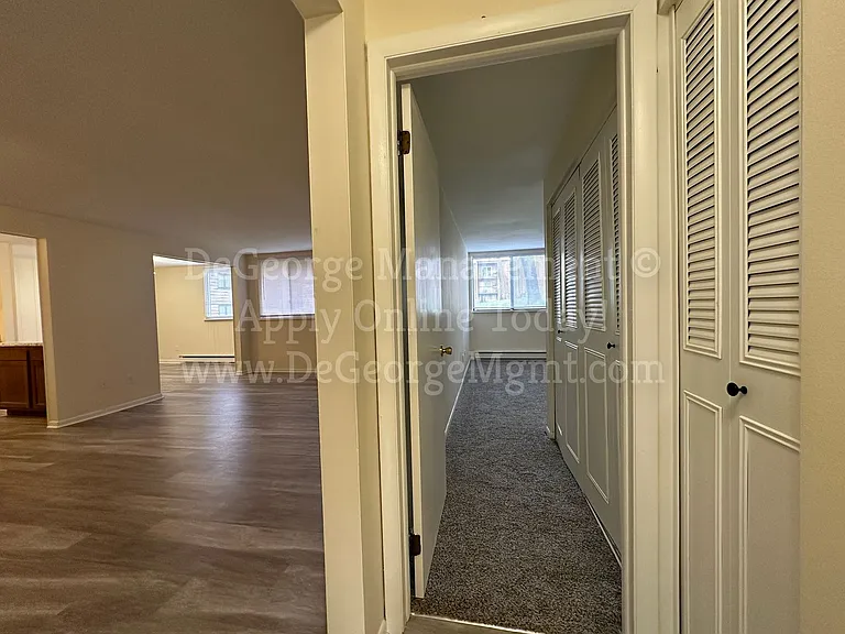 Parkview Apartments — Photo 97