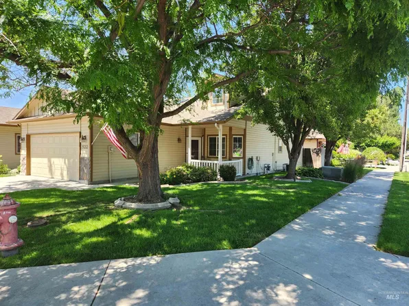 9212 W Kingsgate Ct, Boise, ID 83704