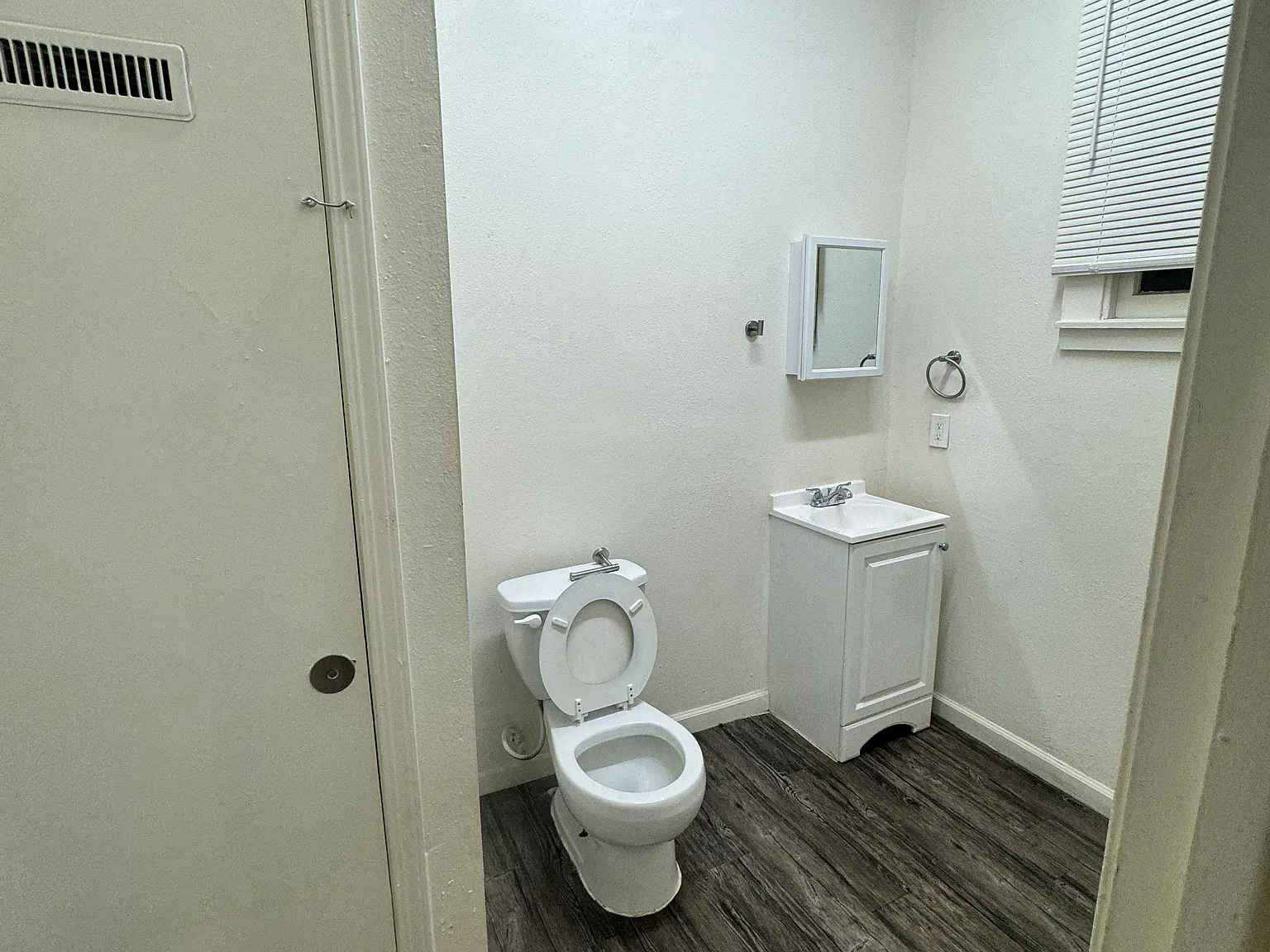 329 Heinlen St — Photo 3