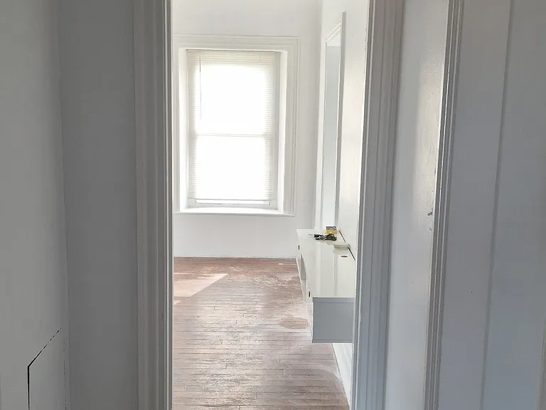 207-219 N 9th St #301 — Photo 5
