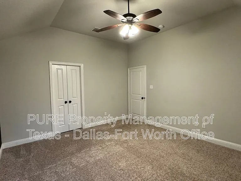 1612 Town Creek Cir — Photo 36