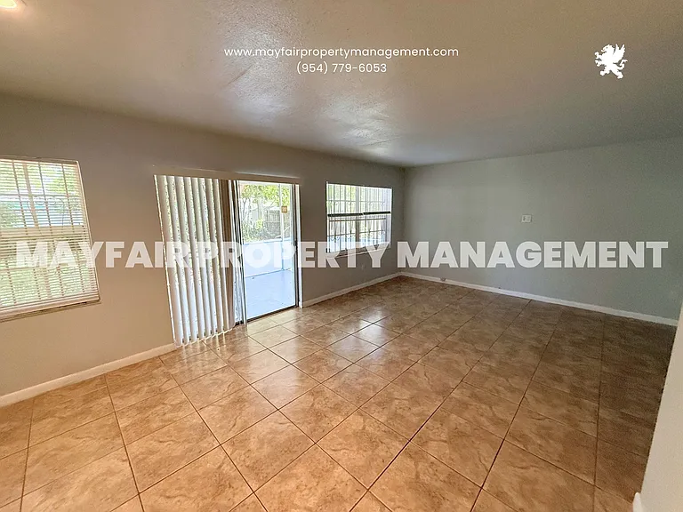 400 Opa Locka Blvd — Photo 5