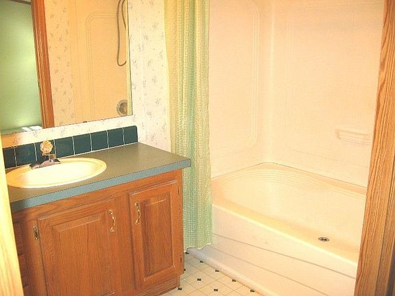 oversize tub in master bath
