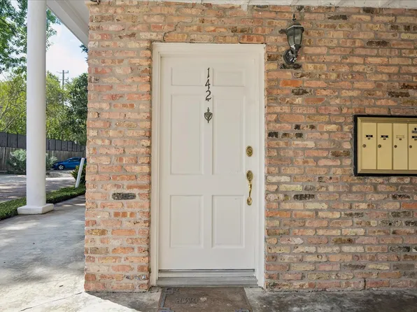 4040 San Felipe St APT 142, Houston, TX 77027