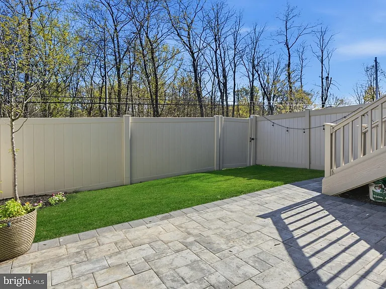 5927 Pecking Stone St — Photo 23