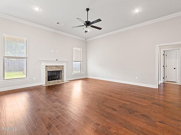 4th image of 206 Meadowland Dr