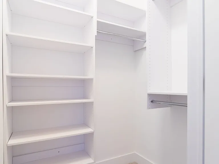 The Cobalt Apartments — Photo 9