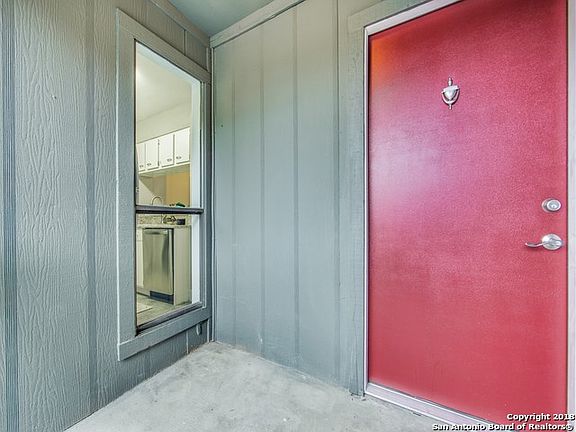 4th image of 3843 Barrington St