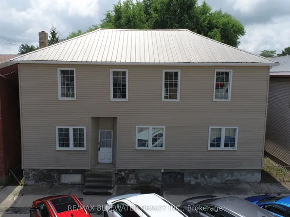 11 Mill Ave, Bluewater, ON N0M 2T0