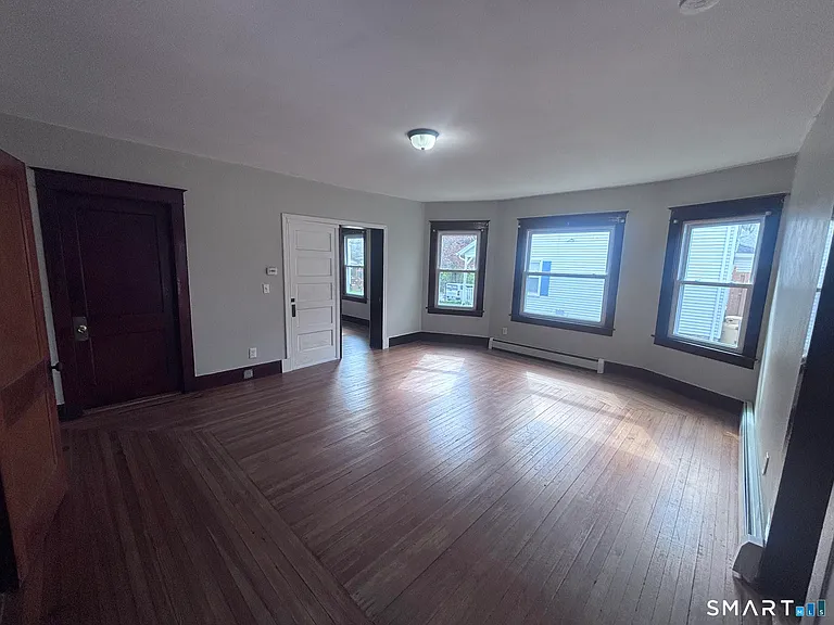 32-34 Linnell St #34 — Photo 14