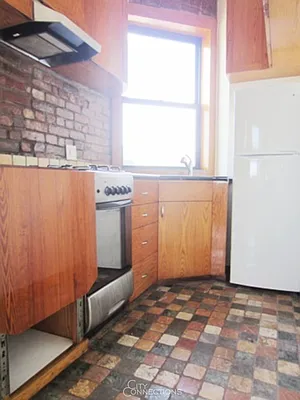 Rented by City Connections Realty | media 6