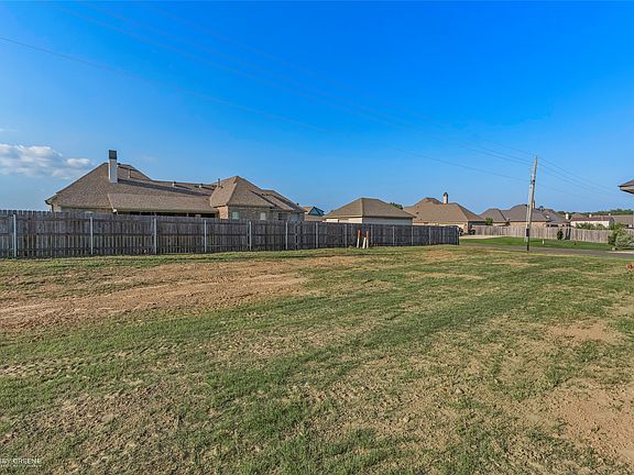 4th image of 219 Marble Pl