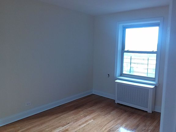 5th image of 4310 50th St #5C