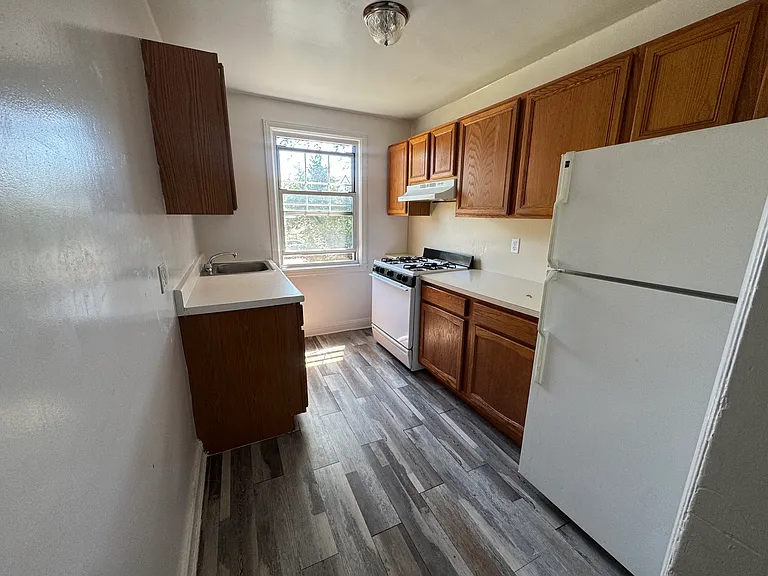 148-35 Bayside Ave #3D — Photo 6