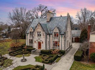 743 Pemberton Rd, Grosse Pointe, MI 48230