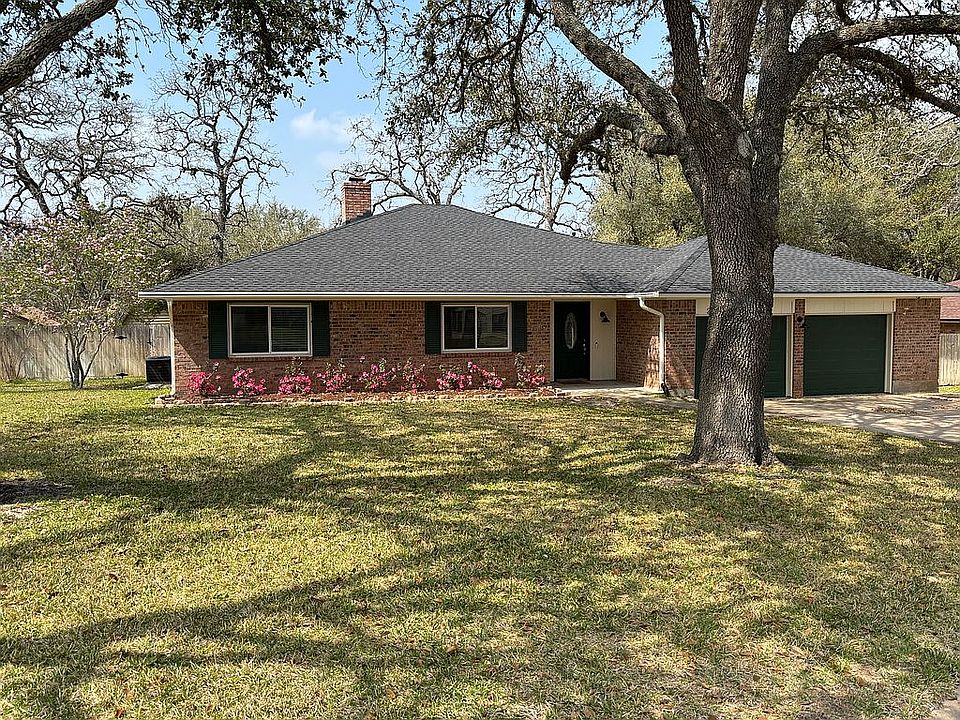 1st image of 216 Lisa Ln