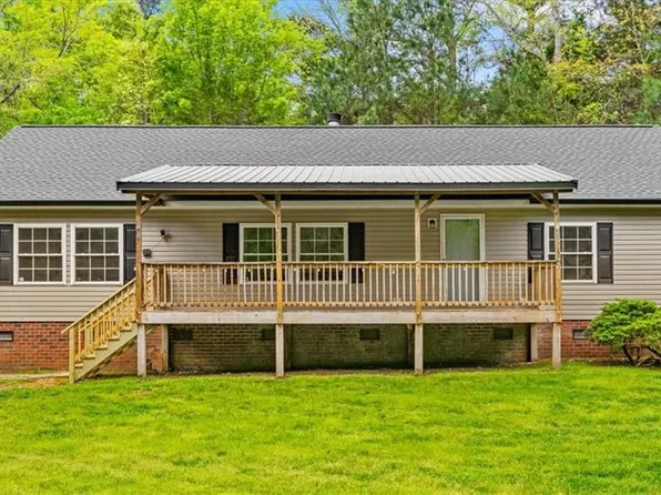 570 New Salem Rd, Randleman, NC 27317