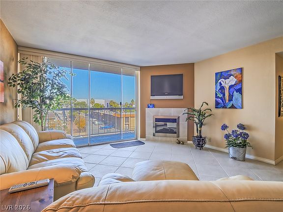 2nd image of 725 N Royal Crest Cir Unit 231