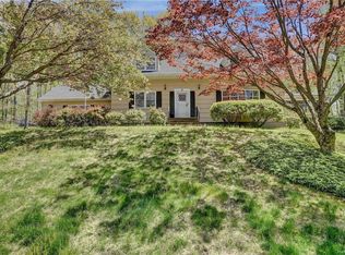 1287 Baldwin Rd, Yorktown Heights, NY 10598