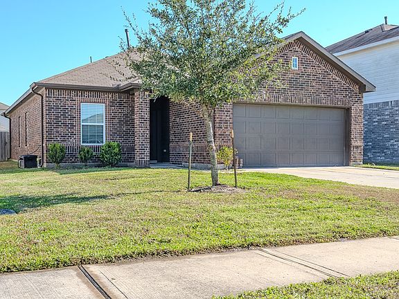 2nd image of 2510 Pearl Ct