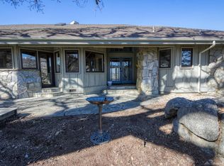 28250 Cumberland Rd, Tehachapi, CA 93561
