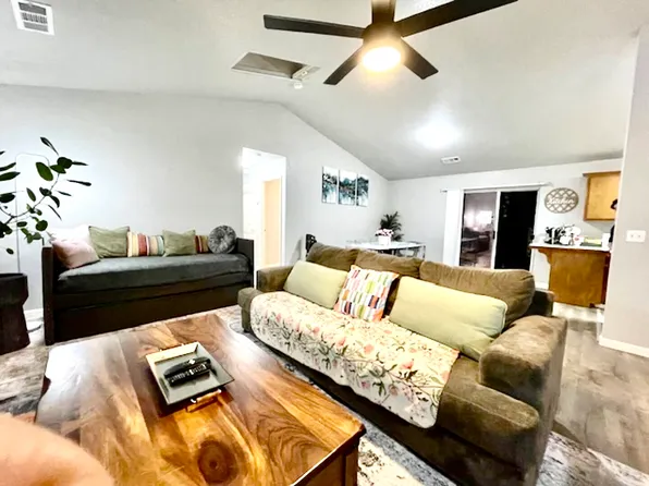 19263 Bjan Ln, Redding, CA 96003