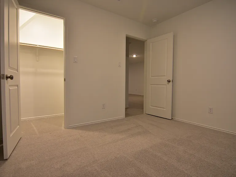 409 Keefer Ln — Photo 75