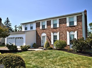 18 Danbridge Dr, Horsham, PA 19044