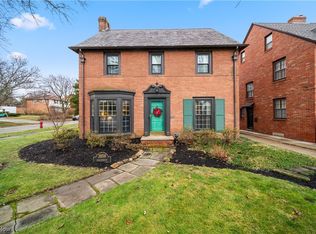 3858 Meadowbrook Blvd, University Heights, OH 44118