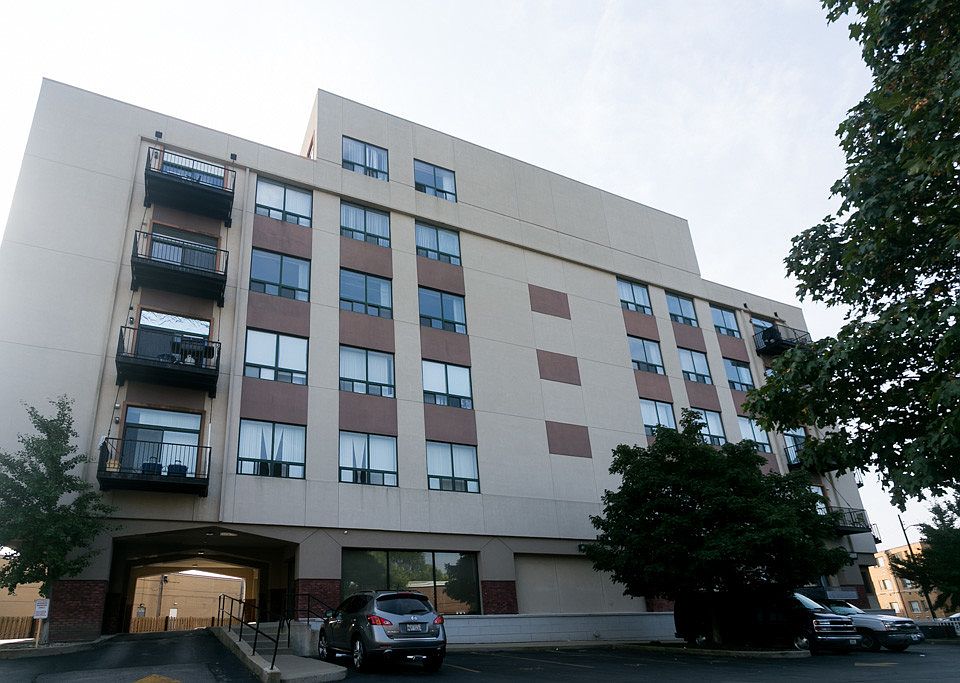 1st image of 2451 W Howard St APT 311