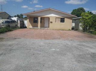 585 E 34th St, Hialeah, FL 33013