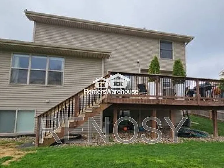 165 SE Pleasant View Dr — Photo 20