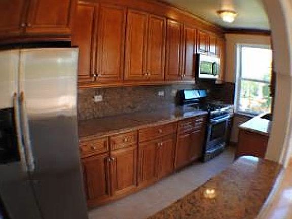 3rd image of 14135 Union Tpke APT 1N