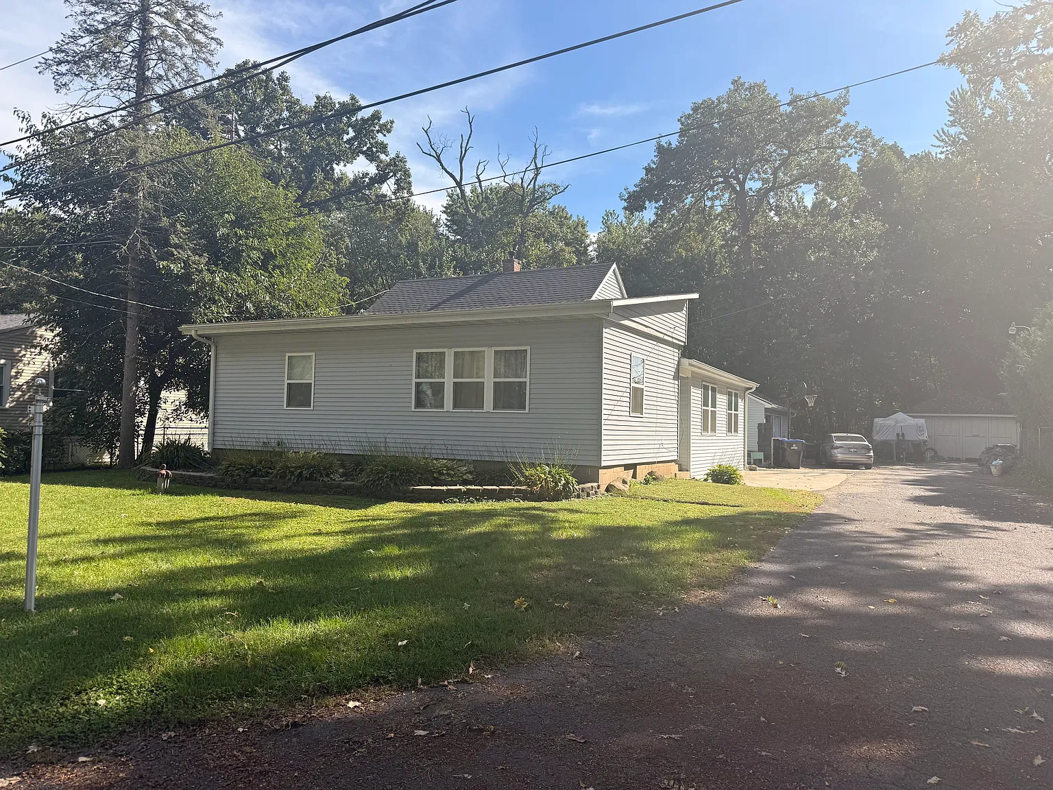 2 bed, 1200 sqft, $1,800 — Photo 1