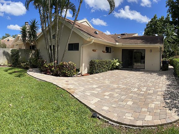 5th image of 7735 Kenway Pl E