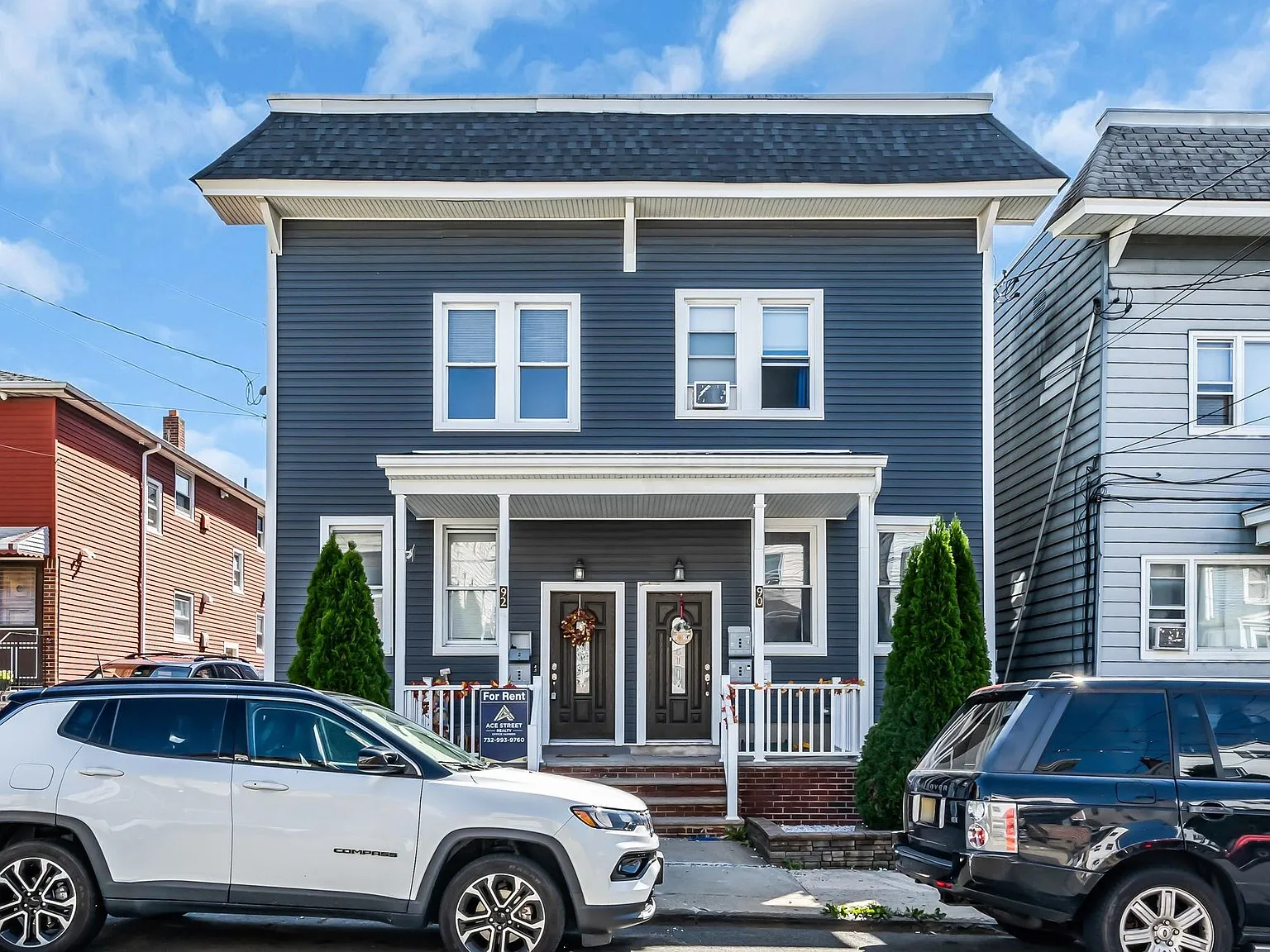 92 Windsor St — Photo 1