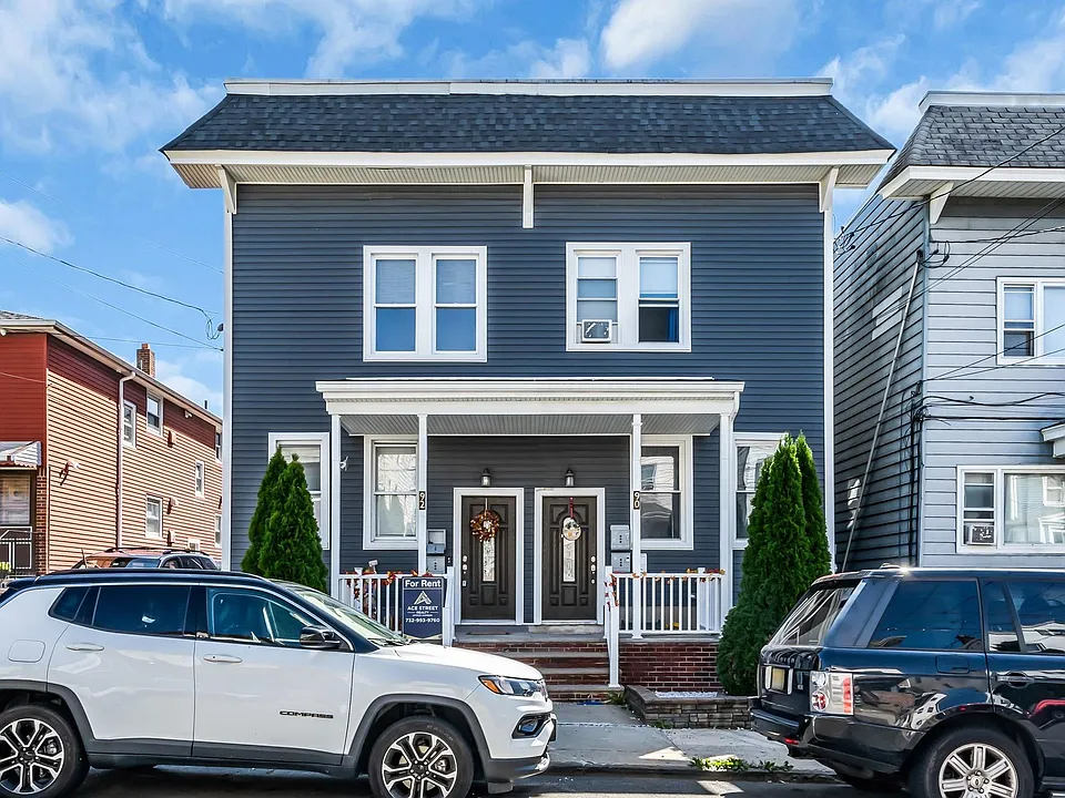 92 Windsor St