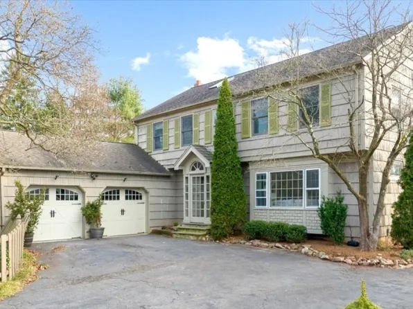 2 Pheasant Ln, Holland Twp., NJ 08848
