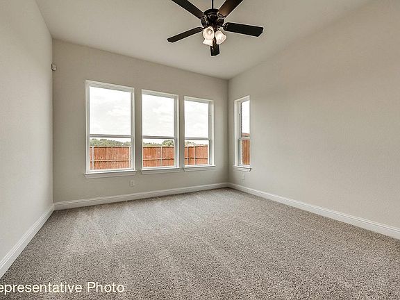 5th image of 338 Gleneagles Dr