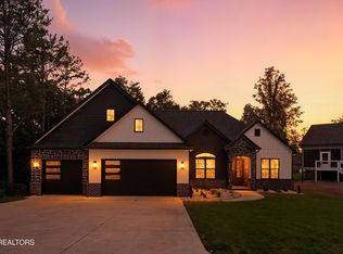 155 Elokwa Way, Tellico Plns, TN 37774