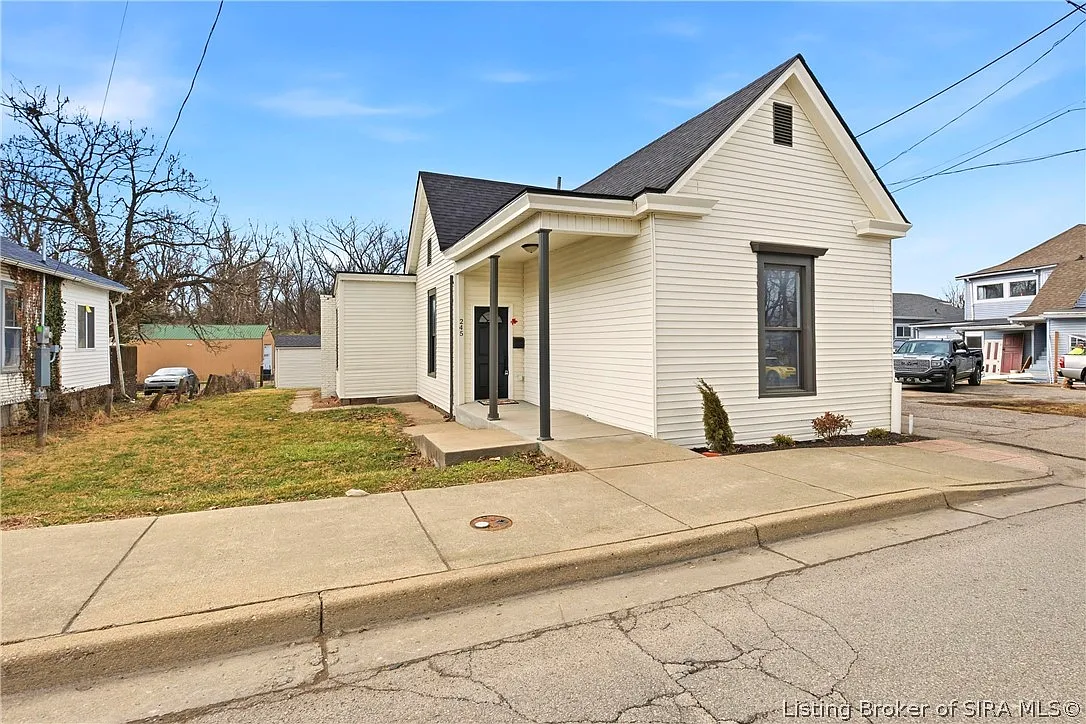 245 Silver Street photo 1