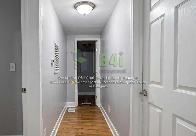 204 E Crovat St — Photo 11